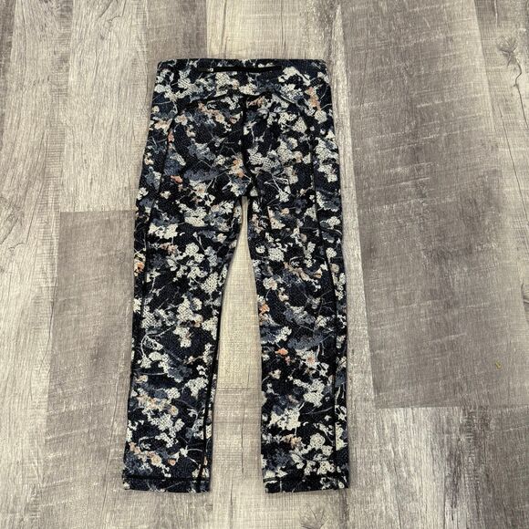 Lululemon Size 4 Speed Up Frozen Floral Crop Leggings Excellent Condition! - Picture 3 of 4